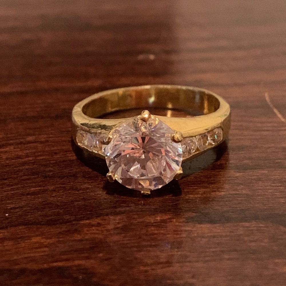 Thai Gold “Diamond” Ring, Size 7
